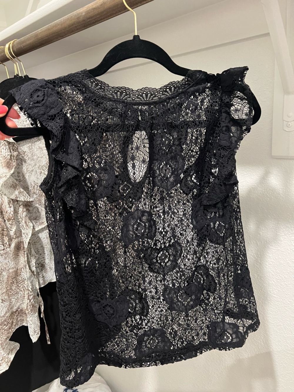 Adiva Black Floral Lace Ruffle Sleeve Top